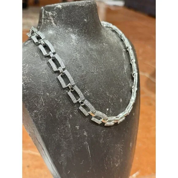 NAPIER VINTAGE SILVER TEXTURED 14-16" RECTANGULAR CHAIN LINK NECKLACE EUC - Picture 2 of 8